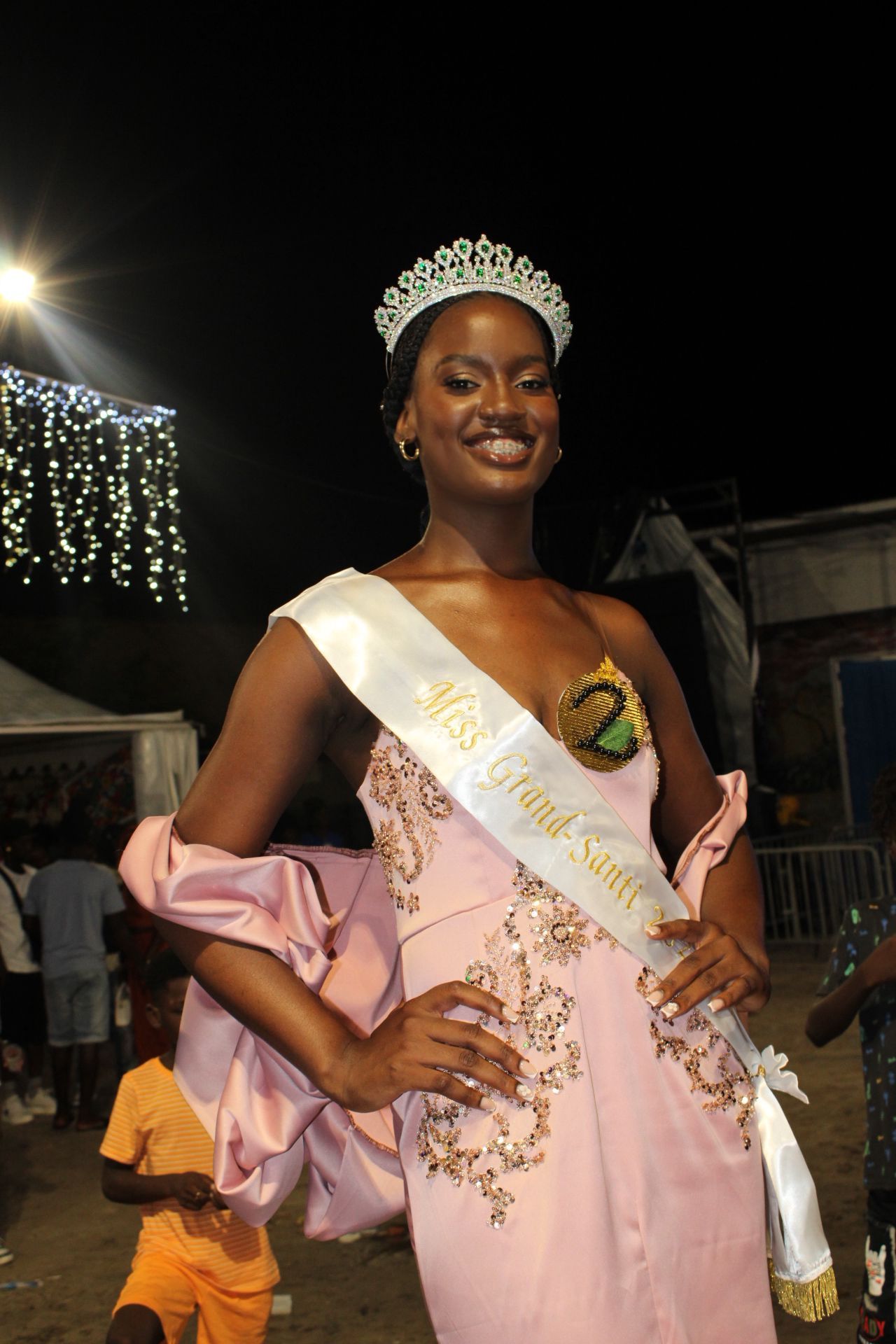 Achna WAAKZAAM - Miss Grand-Santi pour l'année 2025-2026